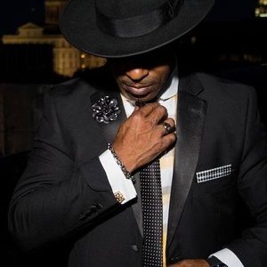 Meet your Posher, Virgil